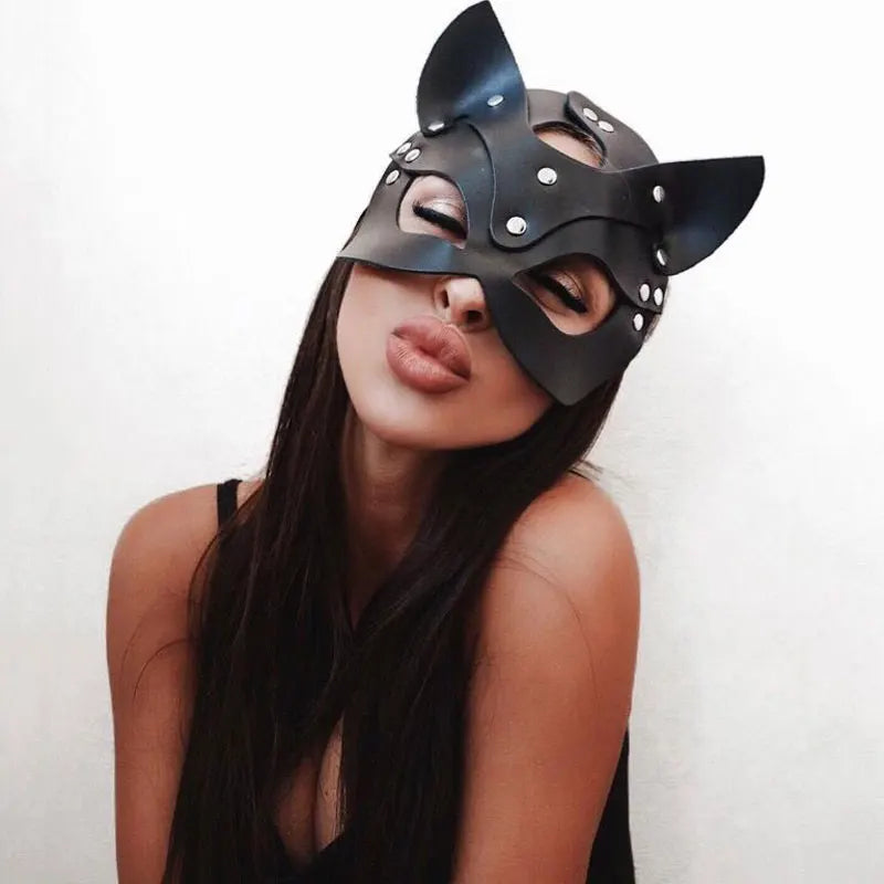 Women Sexy Red Leather Mask Gothic Cosplay Masquerade Ball Half Face Cat Mask BDSM Sex Games Toy Party Fancy Masks Accessories