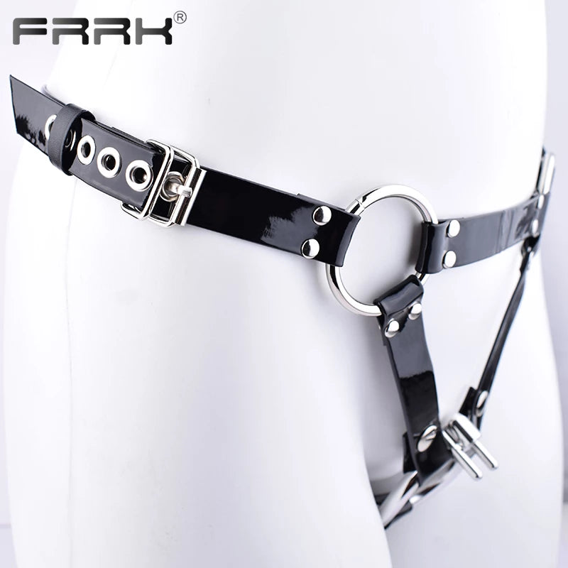 Strap with metal rings