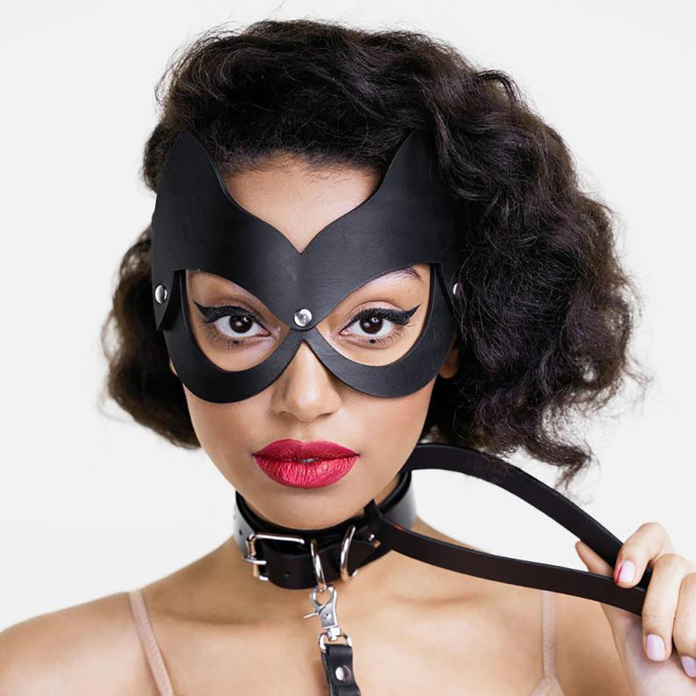 Masque d'oreille en cuir sexy